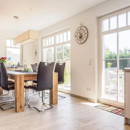 Rosenbergsiedlung 13 A Muschelmeer Zingst