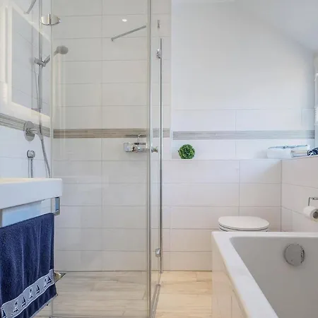 Rosenbergsiedlung 13 A Muschelmeer * Zingst